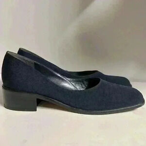 Vintage Stuart Weitzman navy blue cloth square toe black leather heel size 9N